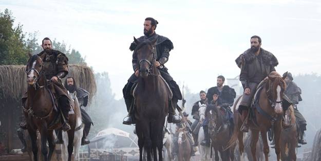 Alparslan Büyük Selçuklu geceye damga vurdu! Görenler gözlerine inanamadı