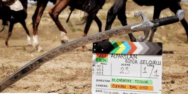 Alparslan Büyük Selçuklu'da beklenmedik ayrılık! Yeni sezon beklenirken...