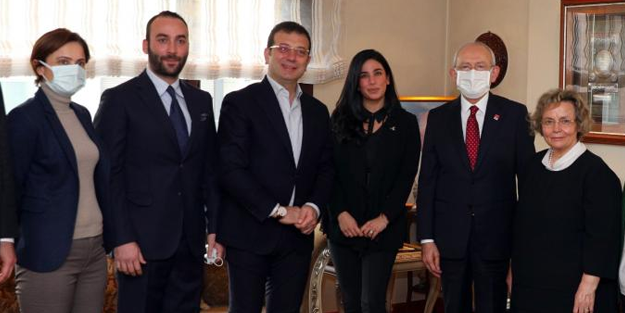 Alparslan Türkeş’e ‘katil’ diyerek rant devşiriyorlardı… Şimdi de barış edebiyatına başladılar