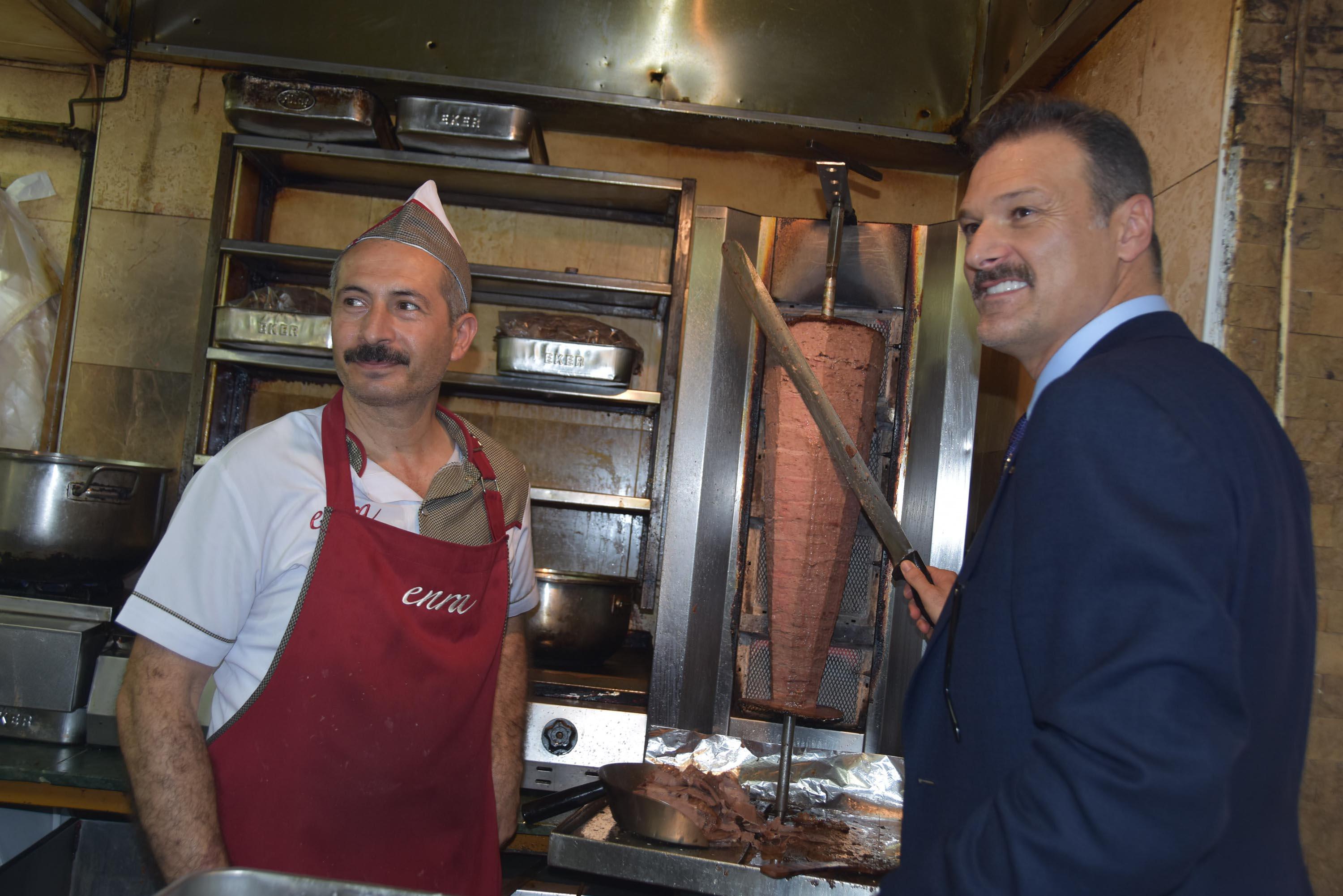 Alpay Özalan adaylık sonrası imaj değiştirdi