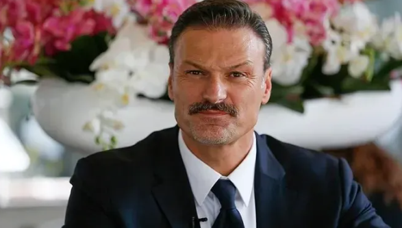 Alpay Özalan sert konuştu! Saraçhane'de bir avuç rezil, ahlaksız, cahil, utanmaz, umutsuzca havladı!