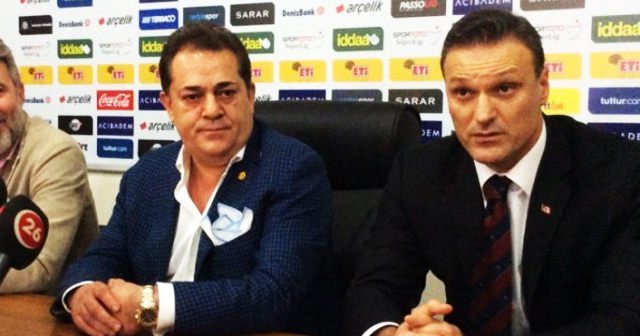 Alpay Özalan yeni takımıyla resmen imzaladı!
