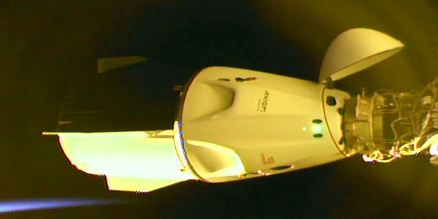 Alper Gezeravcı'nın uzay yolculuğu: Kapsül uzay istasyonuna kenetlendi