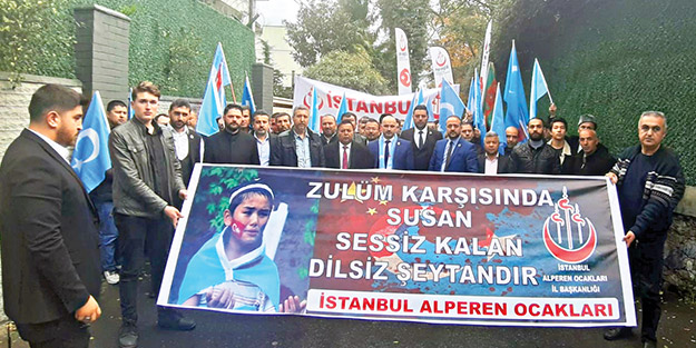 Alperenler’den Kızıl Çin’e lânet