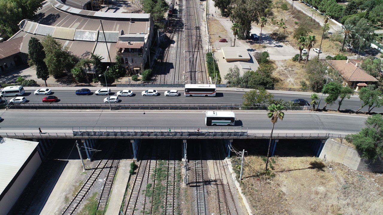 Alt geçit yapılacak! James Bond’un iz bıraktığı köprü yıkılıyor