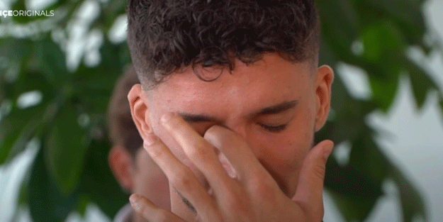 Altay Bayındır, Fenerbahçe’ye gözyaşlarıyla veda