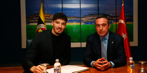 Altay Bayındır için imza töreni