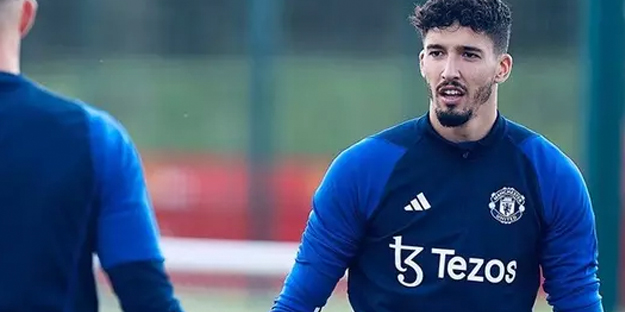 Altay Bayındır Süper Lig devi ile 3 yıllık anlaşma sağladı! Bonservis bedeli dudak uçuklatan cinsten...