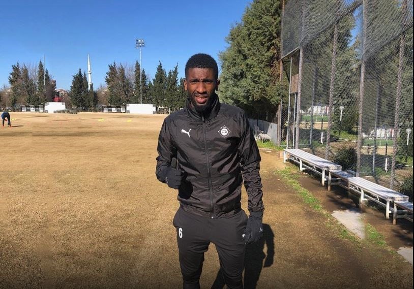 Altay, Helder Tavares ile anlaştı