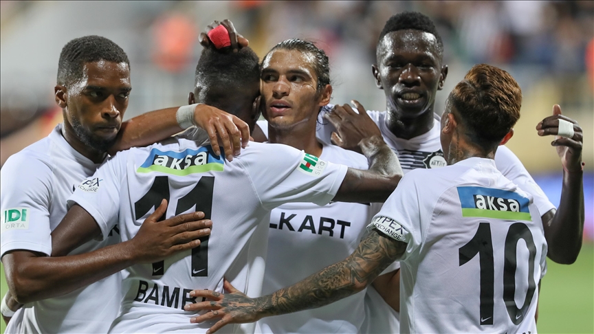 Altay, Süper Lig'e üç puanla başladı