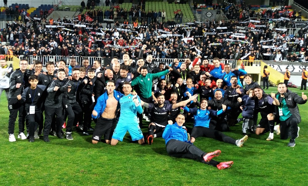 Altay’ın zirve yürüyüşü devam ediyor 