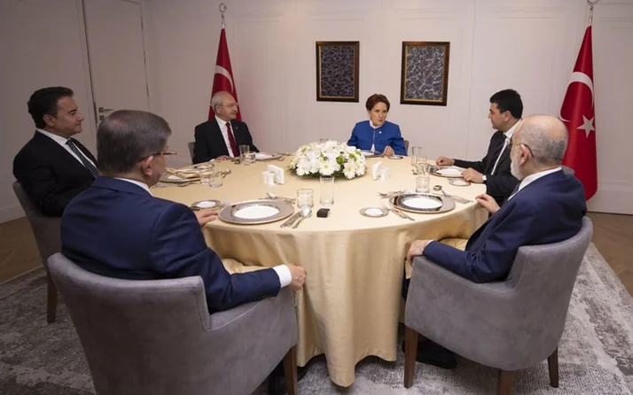 Altılı masada yeni kriz! Bakın bu seferki kavganın sebebi ne