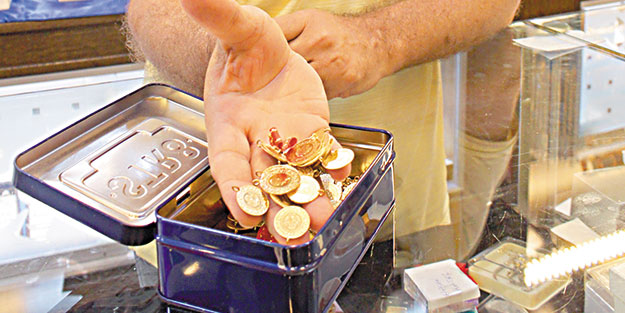 Altın 110 lira ile son 4 yılın zirvesine çıktı