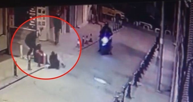 Altın dolu valizle gaspa uğrayan kuryeyi karısı kurtardı