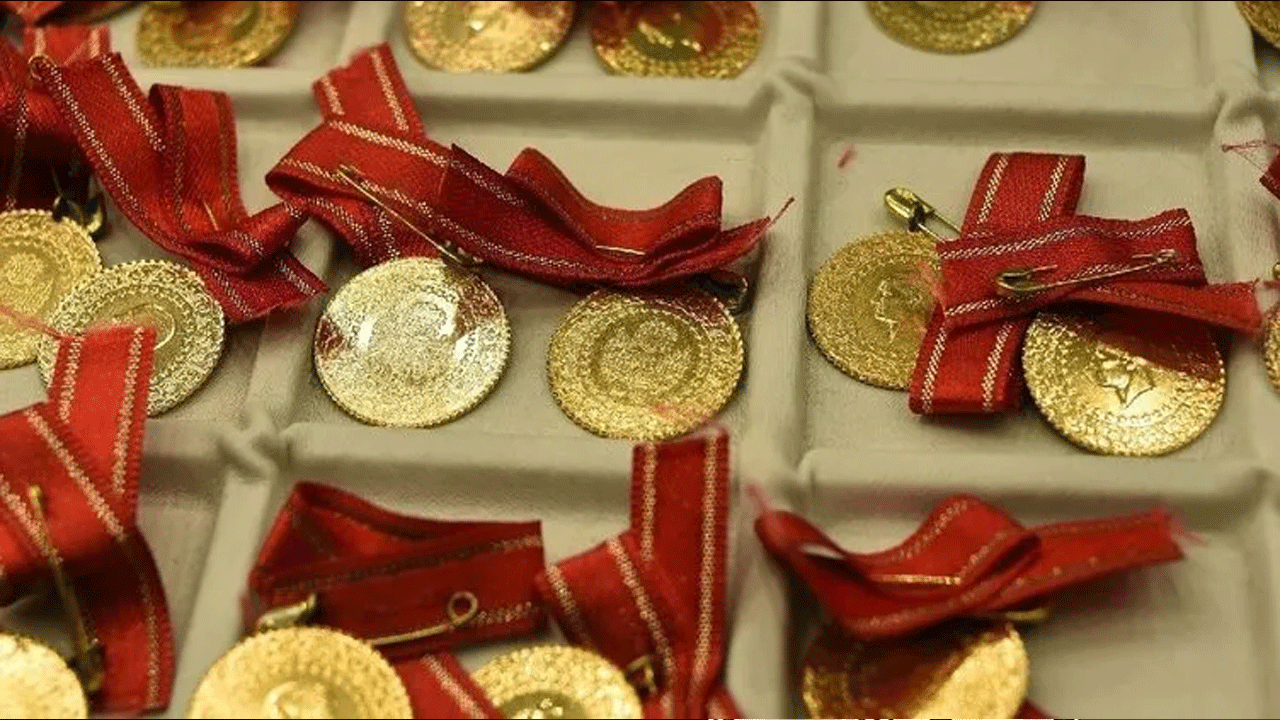 Altın fiyatları ABD verisine kilitlendi! 3 Ekim 2024 Cumhuriyet altını, 22 ayar bilezik, çeyrek ve gram altın ne kadar?