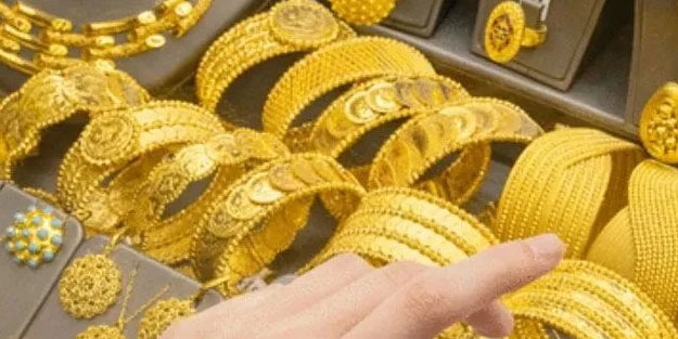 Vatandaşlar akın etti! Ekonomistler uyarıyor panik yapmayın: Altın fiyatları
