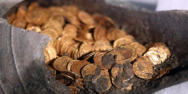 Altın hazinesi bulmak için kazı yapan definecilere sürpriz