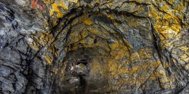 Altın madenine silahlı saldırı: 9 ölü