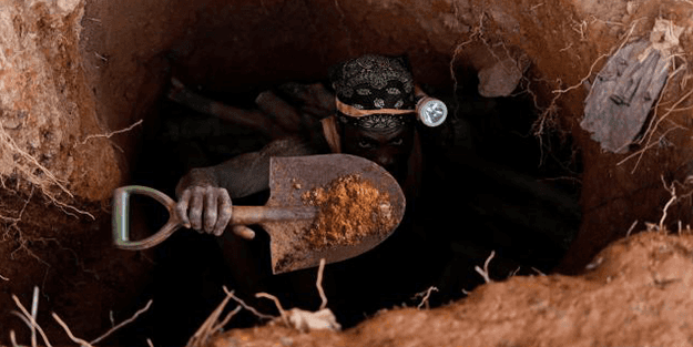 Altın madeninin çökmesi sonucu 7 kişi öldü!