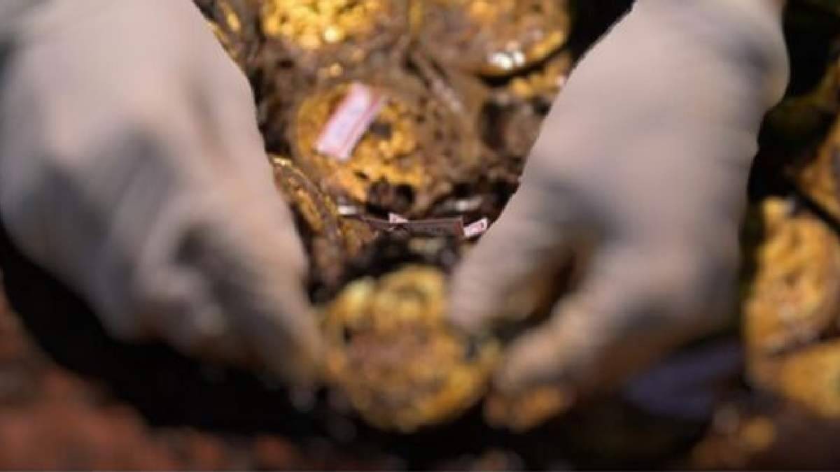 Altın, onun yanında imitasyon kadar değersiz! Defineciler apar topar peşine düştü! Ons fiyatı tamı tamına 267 bin TL