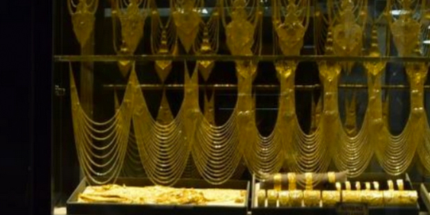 Altında rekor üstüne rekor... Son tahmini ortalığı karıştırdı!