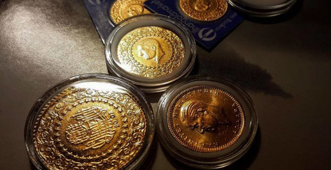 Altının gramı piyasaya düşüşle başladı