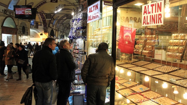 Altının kilogramı 125 bin liraya düştü