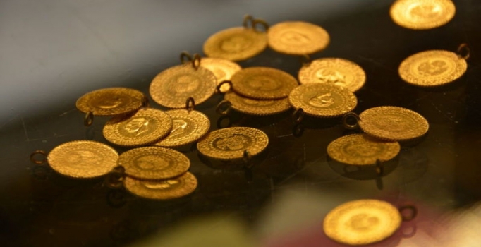 Altının kilogramı 239 bin liraya düştü