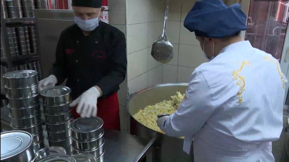 Altınordu SYDV’den günlük 1400 kişiye sıcak yemek 
