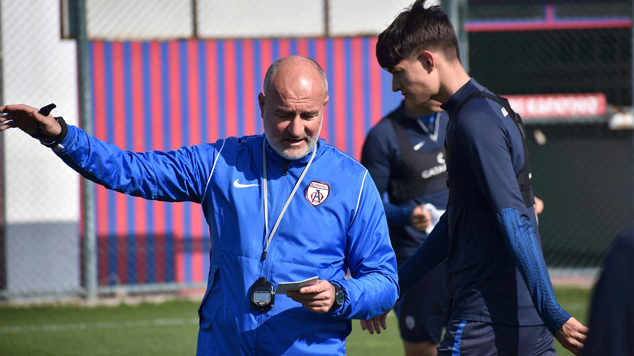 Altınordu'da Fethiye maçı öncesi kritik açıklamalar: "3 puan şart!"