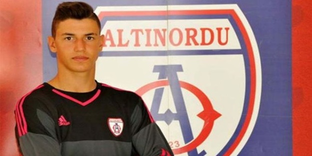 Altınordu'nun genç kalecisine teklif yağıyor.