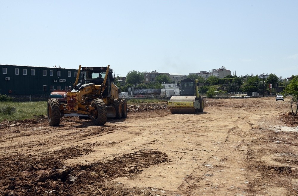 Altınova’da yollar açılıyor 