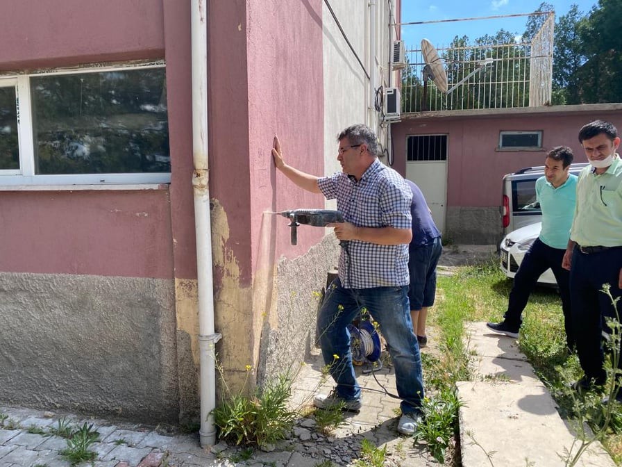 Altıntaş’ta Hükümet Konağı’na deprem testi 
