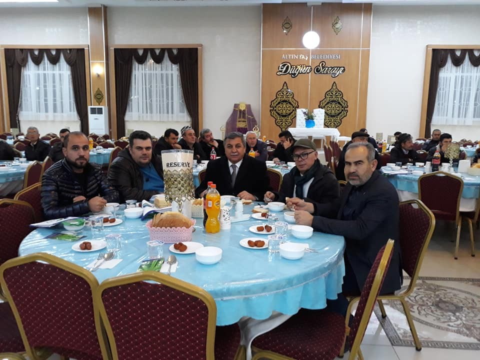 Altıntaş’ta pancar üreticilerine tohum çeşitleri anlatıldı 