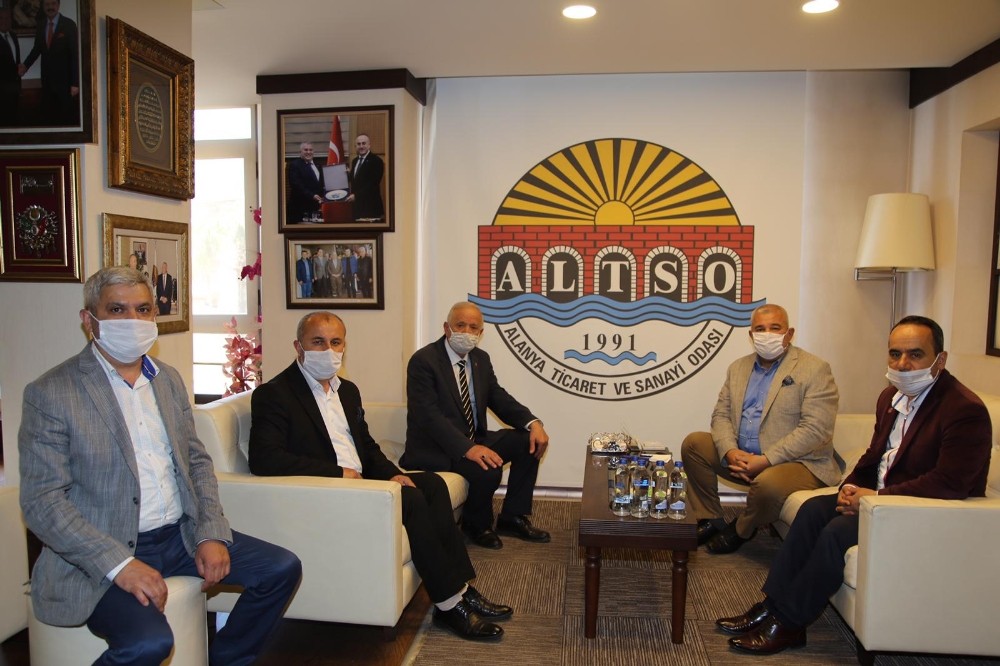 ALTSO Başkanı Şahin, esnafın sorunlarını dinledi 