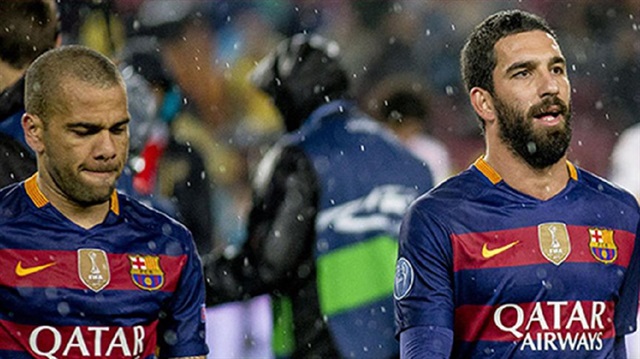 Alves'e Barcelona kapıları kapandı