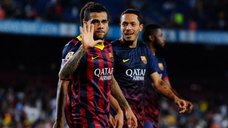 Dani Alves'ten Beşiktaş formalı Adriano paylaşım!