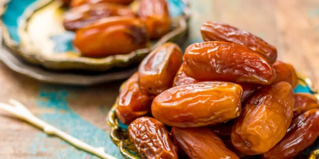 Alzheimer hastalığını önlemek için hurma tüketin! Hurmanın faydaları nelerdir?