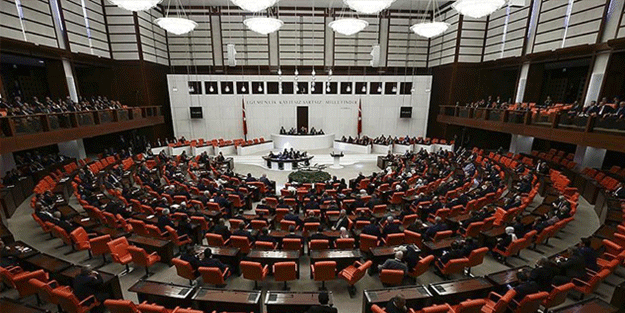 Amaçları çözüm bulmak değil! CHP, Kadına Yönelik Şiddet Komisyonu'ndan çekildi