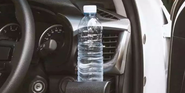 Aman dikkat! Arabanızda sakın su şişesi bırakmayın...