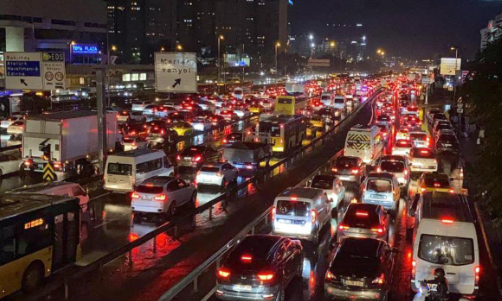 Aman dikkat! Bu haberi okumadan sakın trafiğe çıkmayın Bazı yollar trafiğe kapatılacak