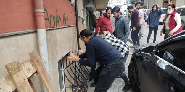 Aman dikkat! İki küçük çocuğunu evde bırakıp gidince yangın çıktı