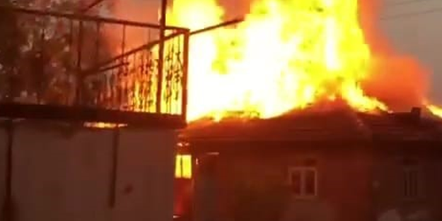 Aman dikkat! Şarj aleti evi yaktı