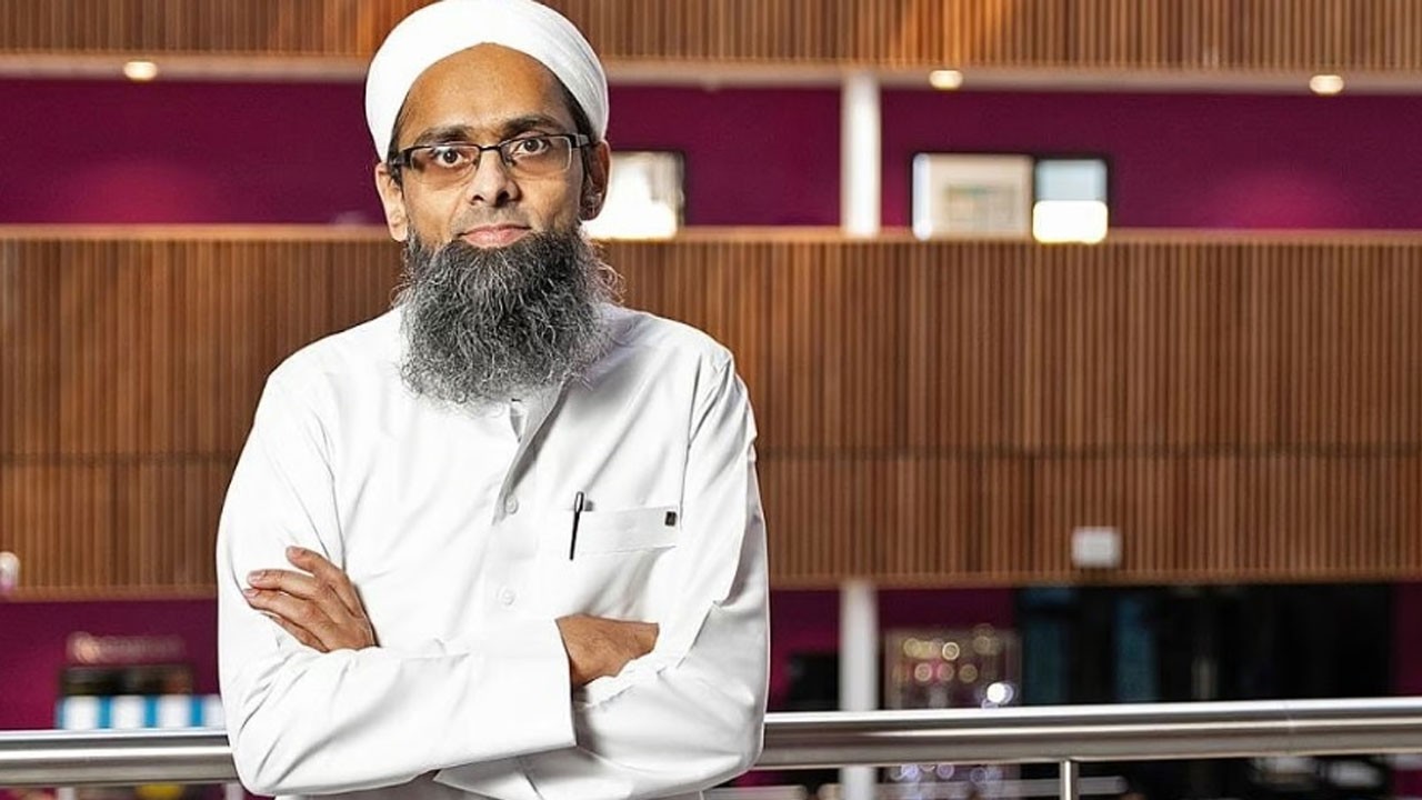 Aman laikçiler duymasın... Eğitim Bakan Yardımcılığına sarıklı sakallı atama!