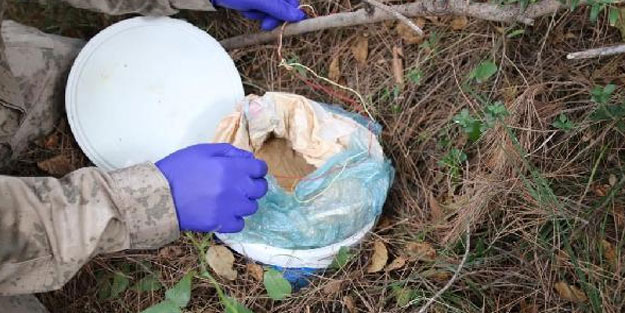 Amanoslarda 8 kilo TNT ve 6 kilo amonyum nitrat ele geçirildi