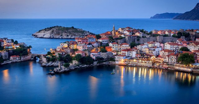 Amasra nüfusunun 10 katı turist ağırlıyor