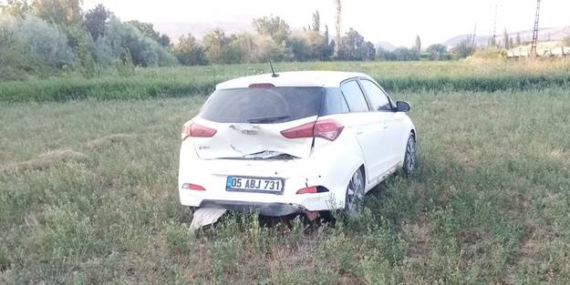 Amasya'da iki otomobil çarpıştı: Yaralılar var