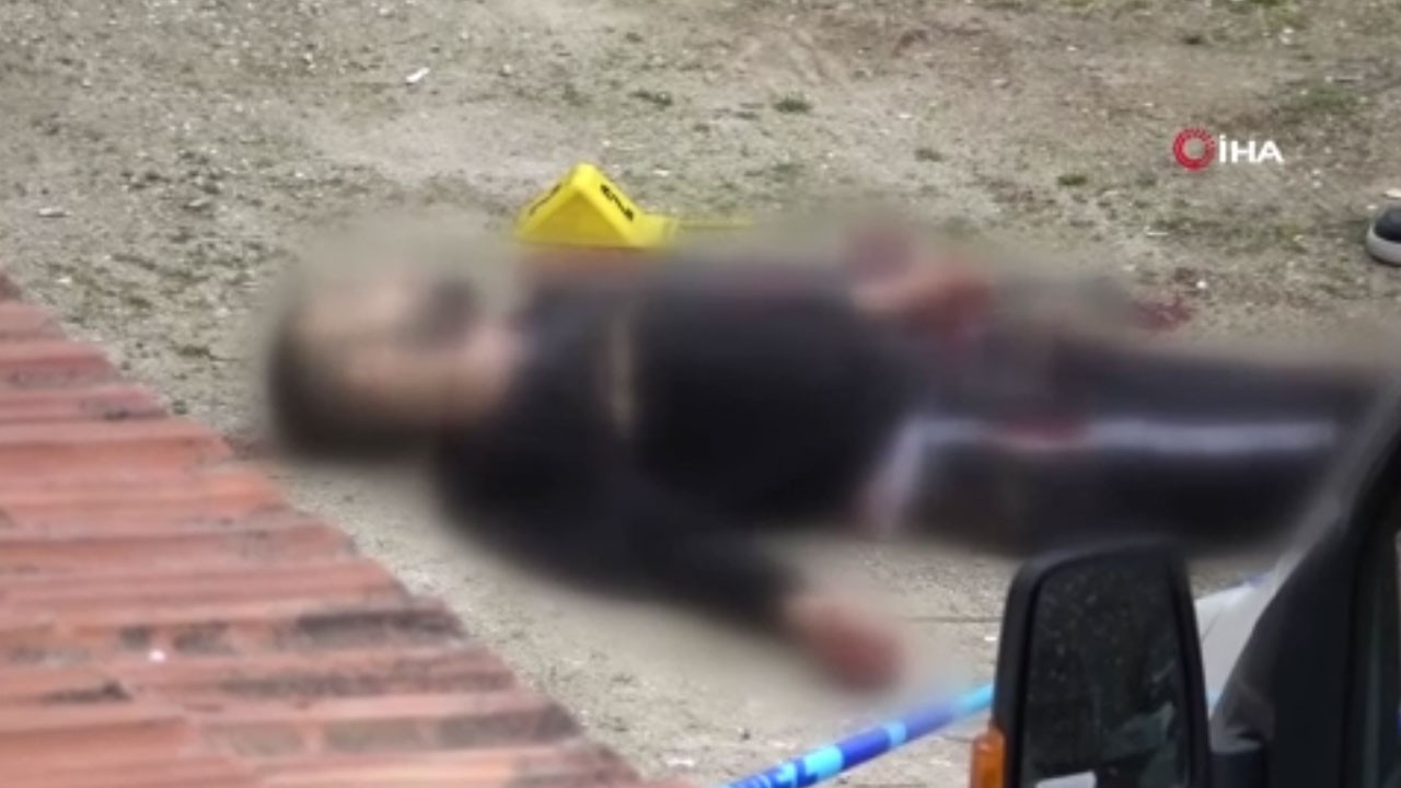 Amasya’da kan donduran cinayet! Evinin önünden bıçaklanarak katledildi
