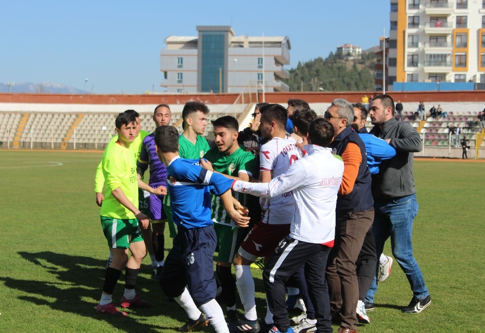Amatör küme maçında gerginlik 
