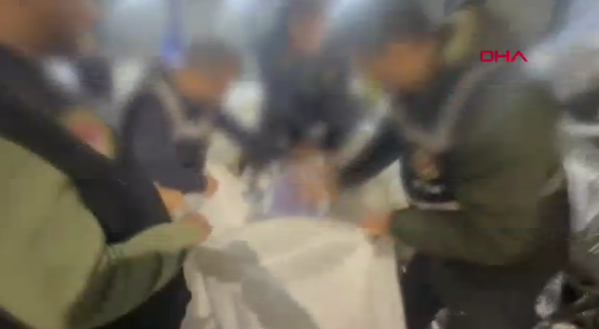 Ambarlı Limanı’nda dev operasyon! 394 bin paket kaçak sigara ele geçirildi